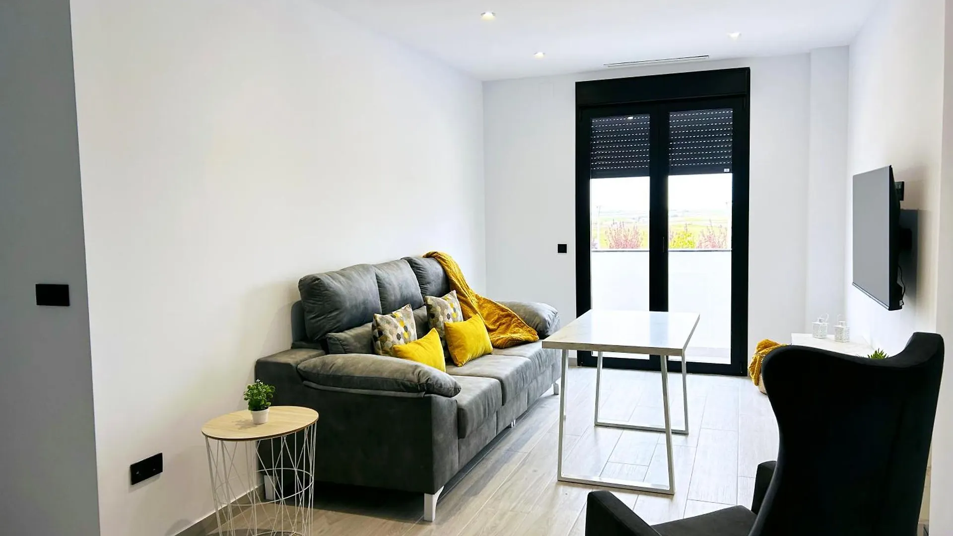 Allegro - Apartamentos La Clave contacts
